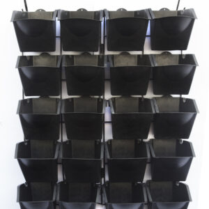 Vertical de plástico autoregante 20 macetas negro